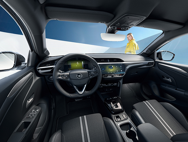 Habitacle et écran tactile de l'Opel Corsa VIVA
