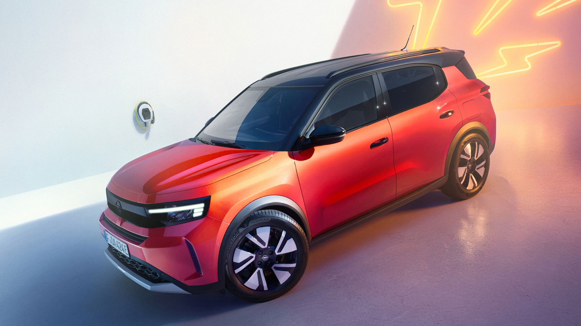 Opel Frontera orange